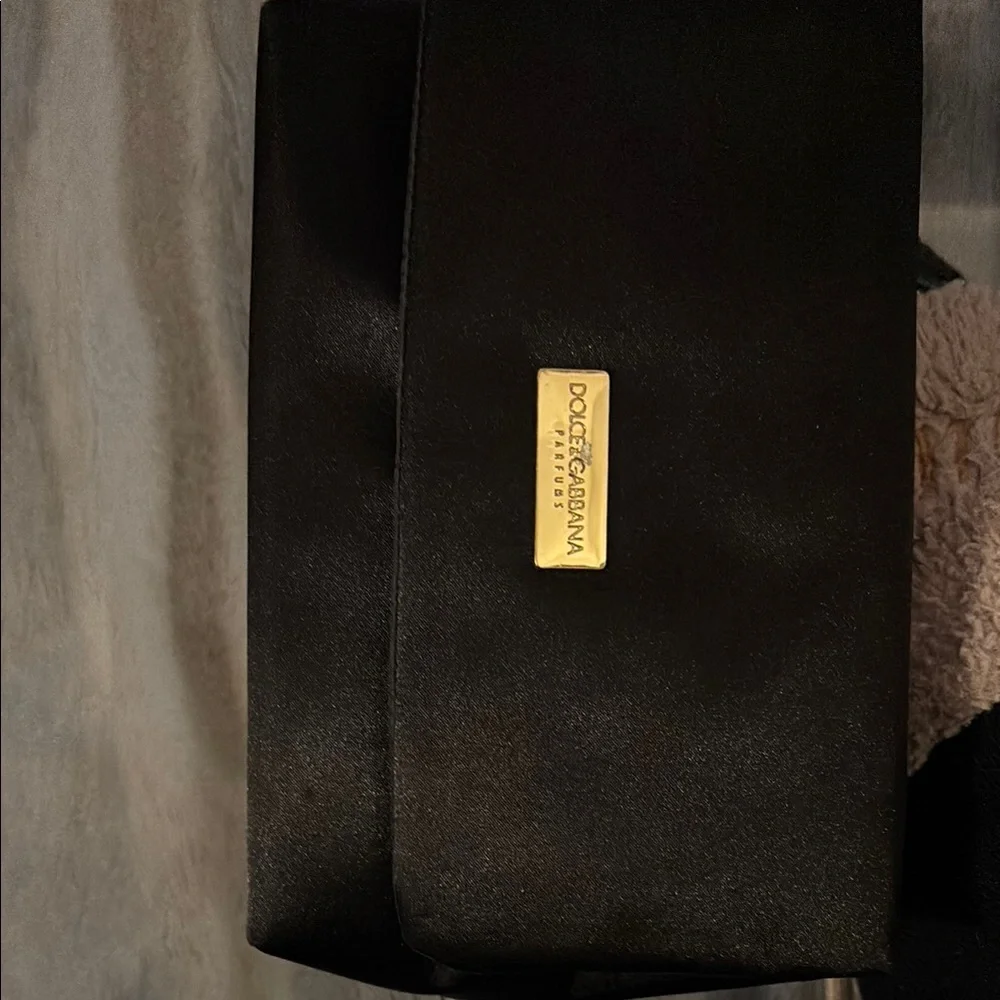 Dolce & Gabbana Black Shoulder Bag with Metallic Accents - Picture 5 of 14